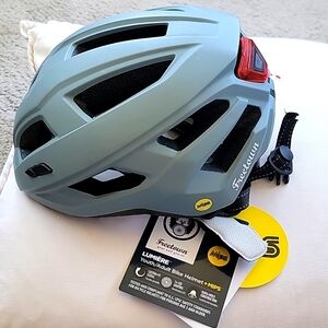 Freetown Helmet + MIPS Youth/adult
